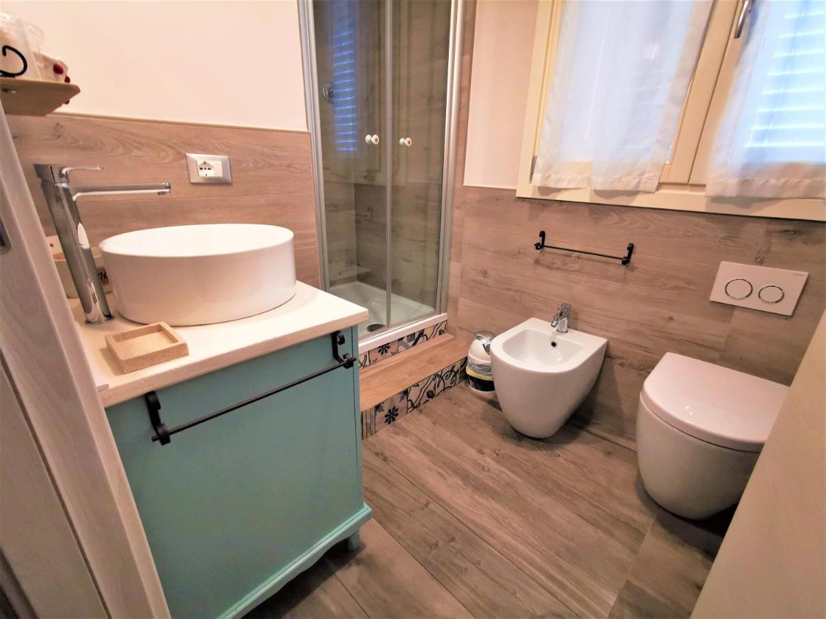 Bed and Breakfast Alcivico3 Civitanova Marche Exterior foto